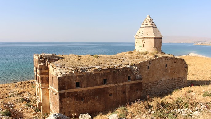 Հայոց Լենկ Թեմուրներէն